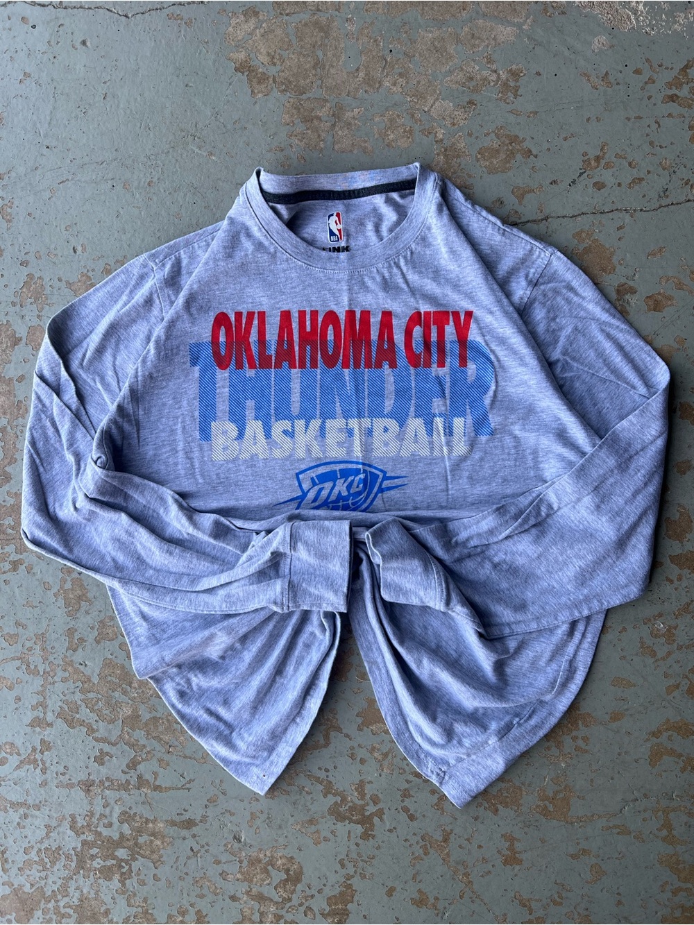 XL OKC Thunder NBA long Sleeve Tee